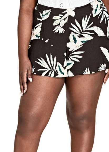 2X HOST PICK!!! CITY CHIC ~ Oahu Orchid Printed Shorts - Picture 2 of 4